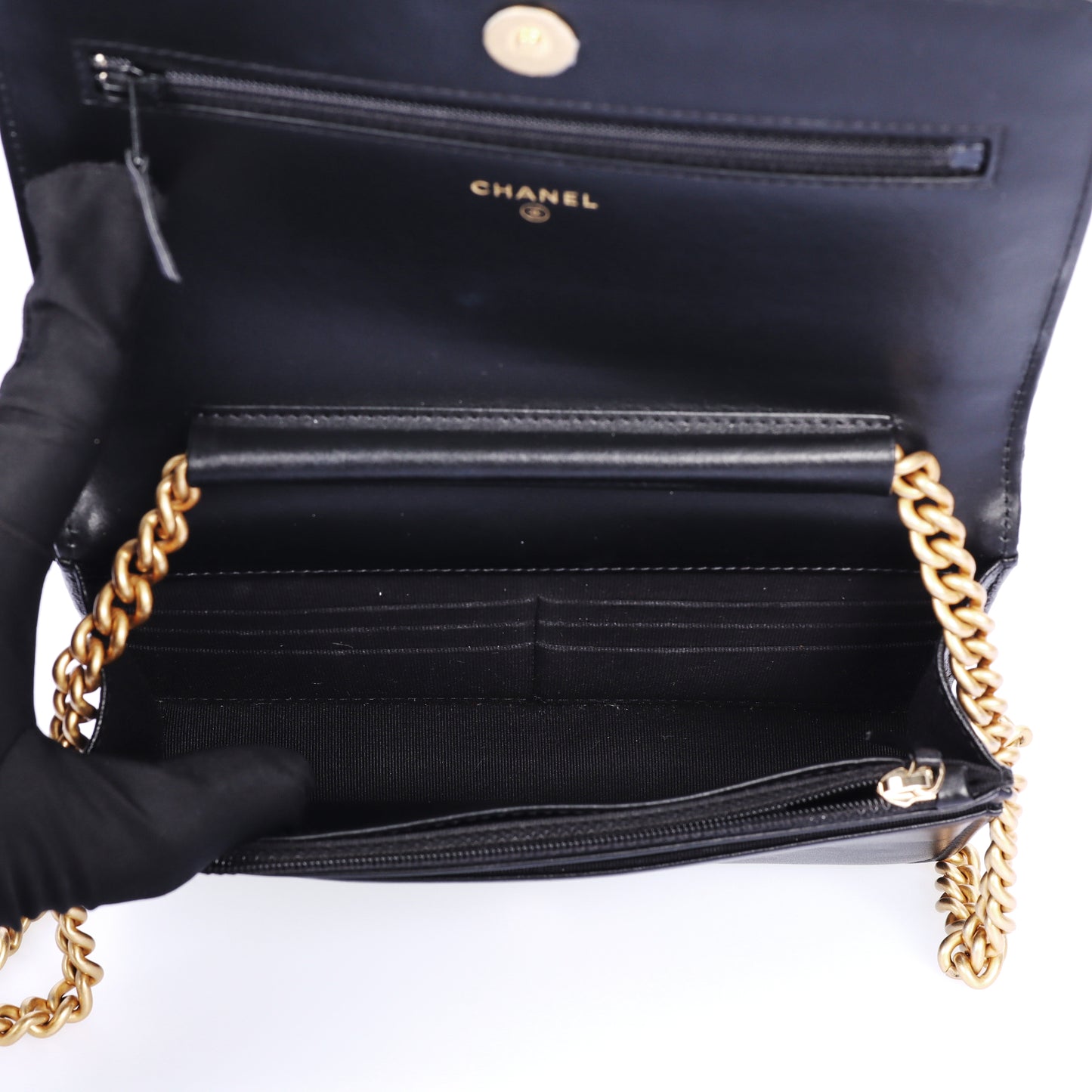 Pre-Owned CHANEL Boy Black Caviar Calfskin Wallet On Chain 56530039 L