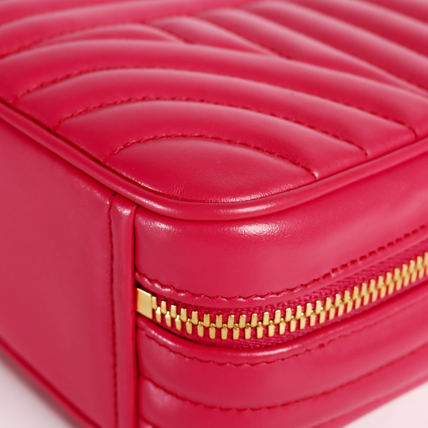 Pre-Owned Prada Diagramme Pink Calfskin Crossbody Bag 56586040