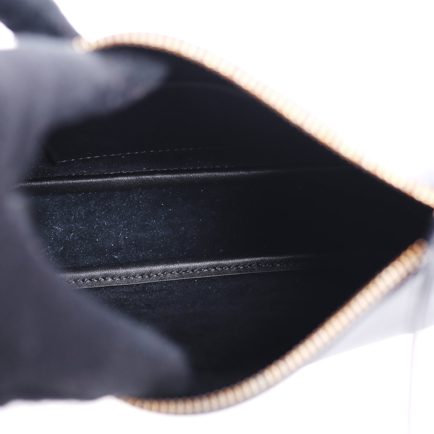 Pre-Owned Gucci  Black Calfskin Crossbody Bag 56943083