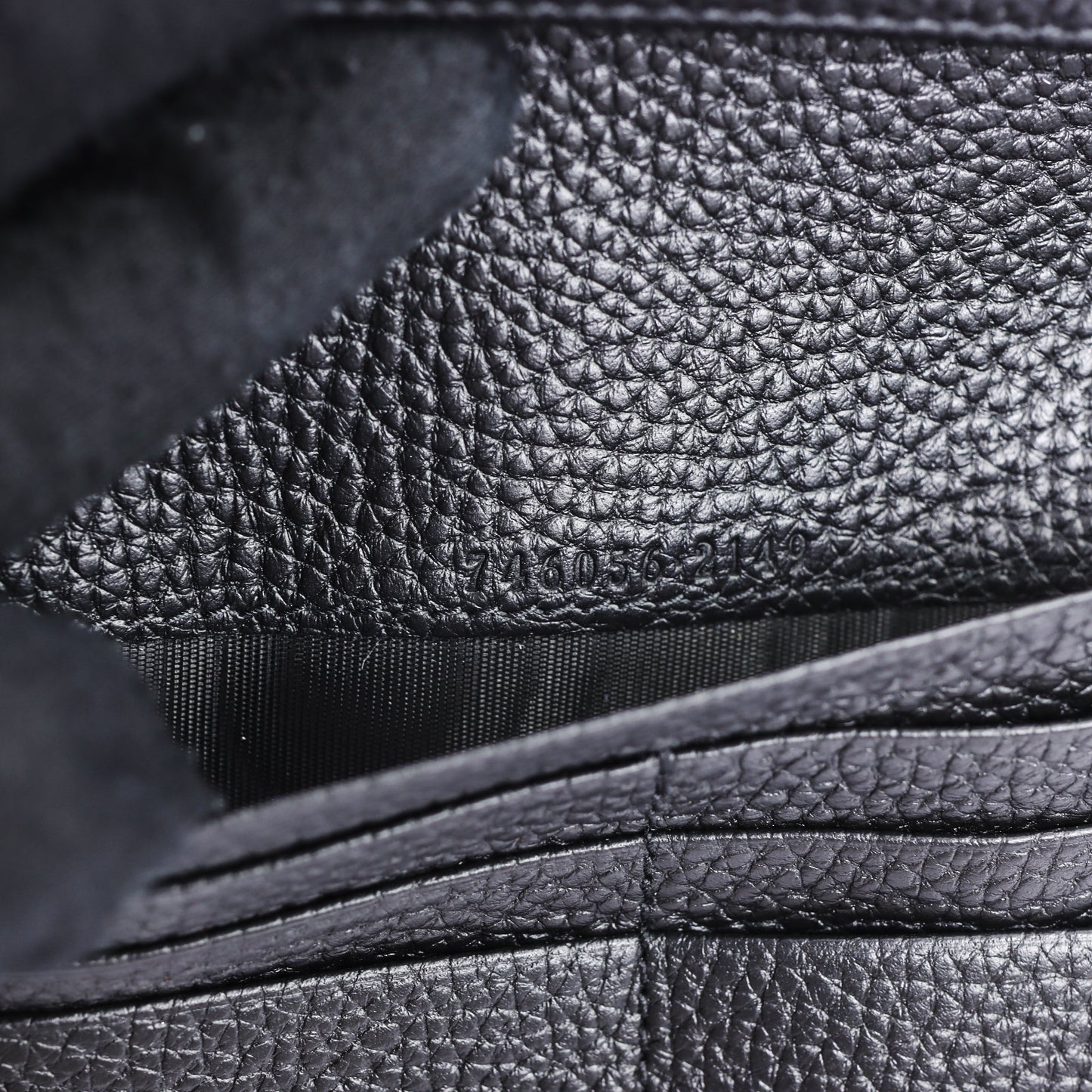 Pre-Owned Gucci Interlocking G Black Calfskin Wallet on Chain 57212467