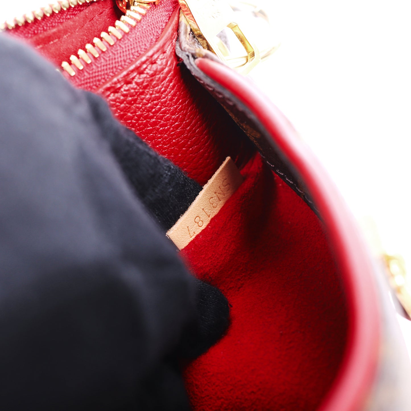 Pre-Owned Louis Vuitton Pallas Small Size Monogram Brown Coated Canvas Shoulder Bag 58329595