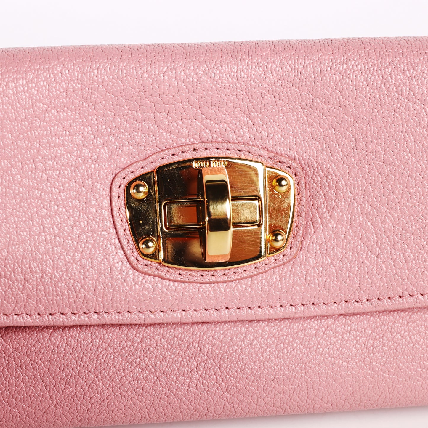 Pre-Owned Miu Miu Pink Grained Calfskin Long Wallet 59736587