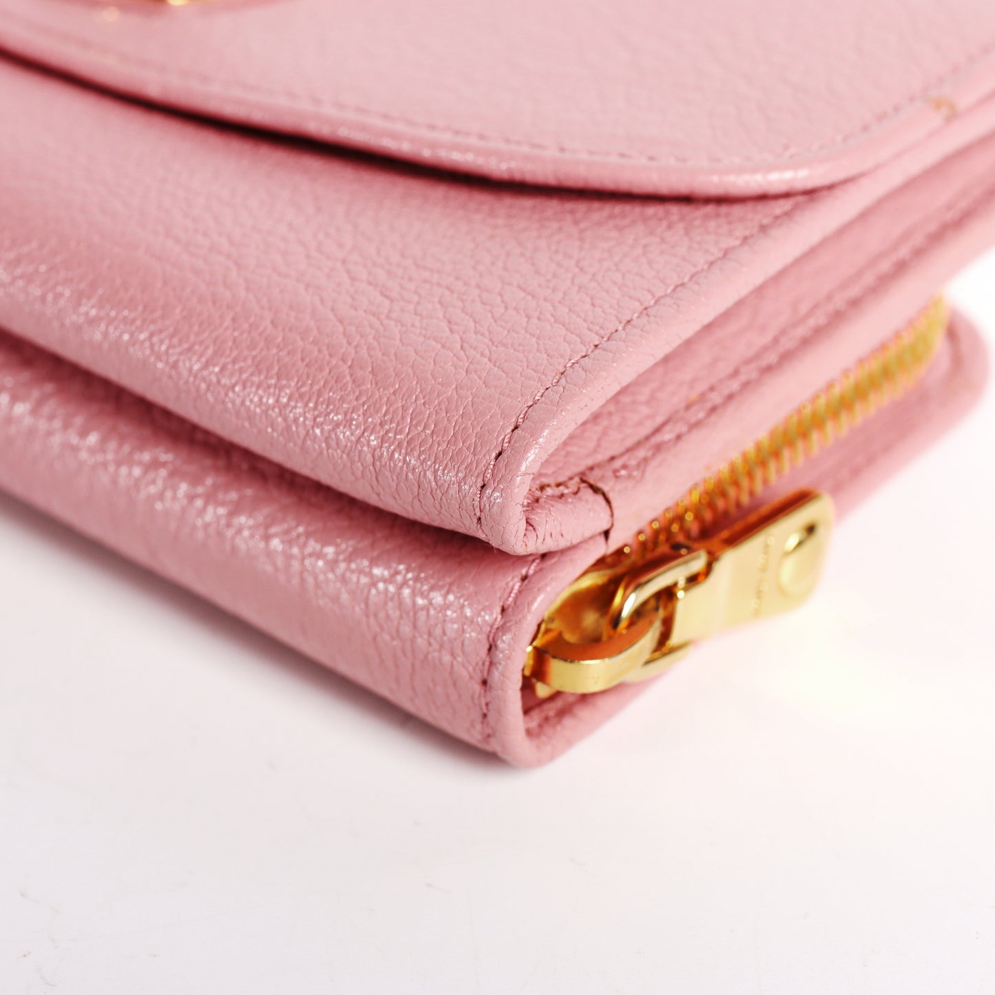 Pre-Owned Miu Miu Pink Grained Calfskin Long Wallet 59736587