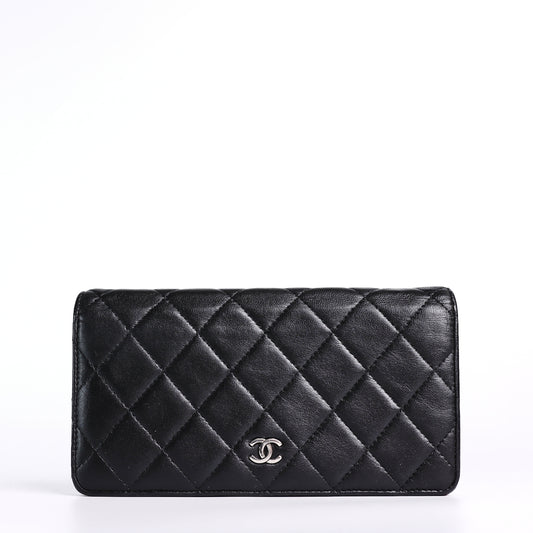 Pre-Owned Chanel Black Quilted Lambskin Long Wallet 60036868