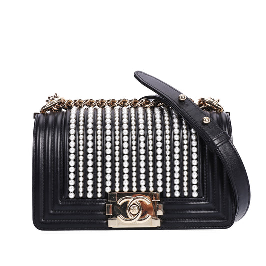 Pre-Owned Chanel Le Boy Small Size Black Calfskin Crossbody Bag 60641292 L