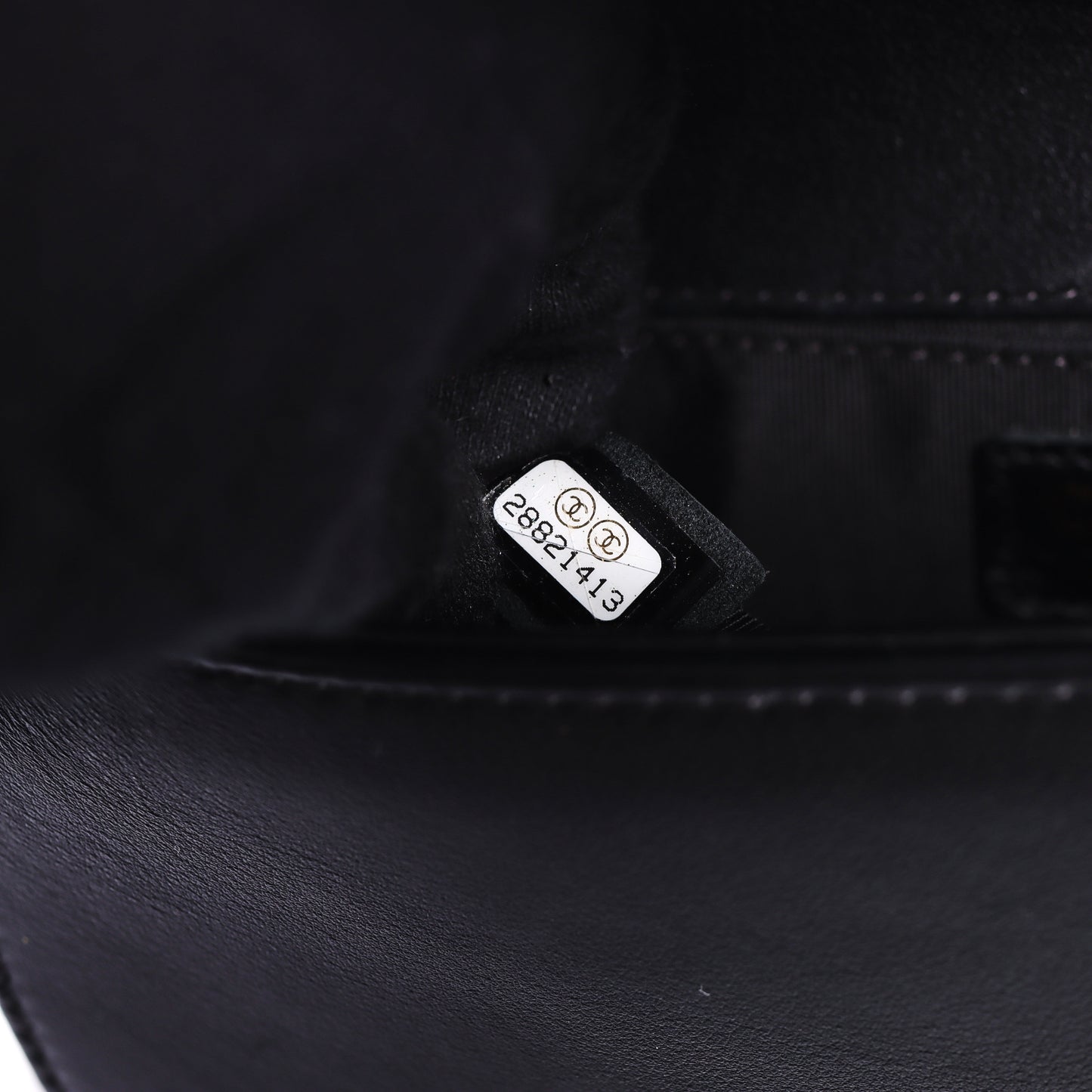 Pre-Owned Chanel Le Boy Small Size Black Calfskin Crossbody Bag 60641292 L