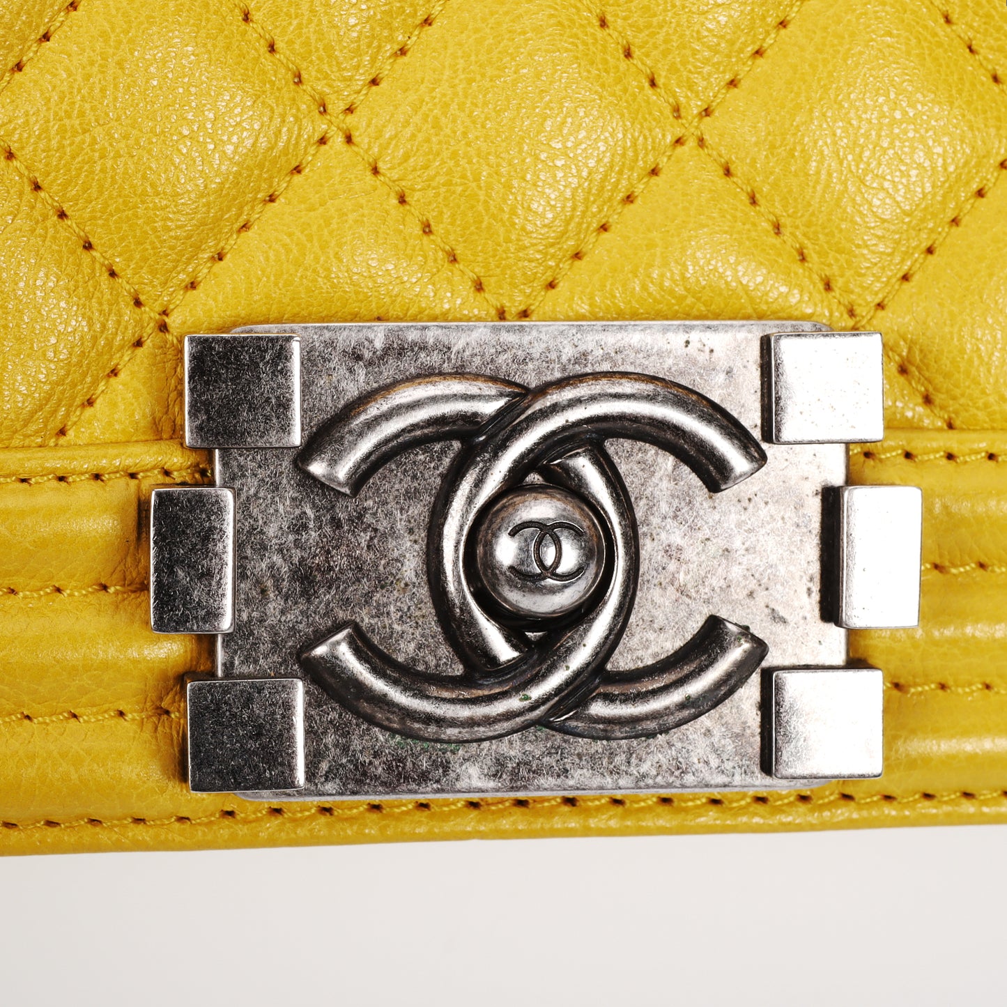 Pre-Owned Chanel Le Boy Small Size Yellow Calfskin Shoulder Bag 60849146 L