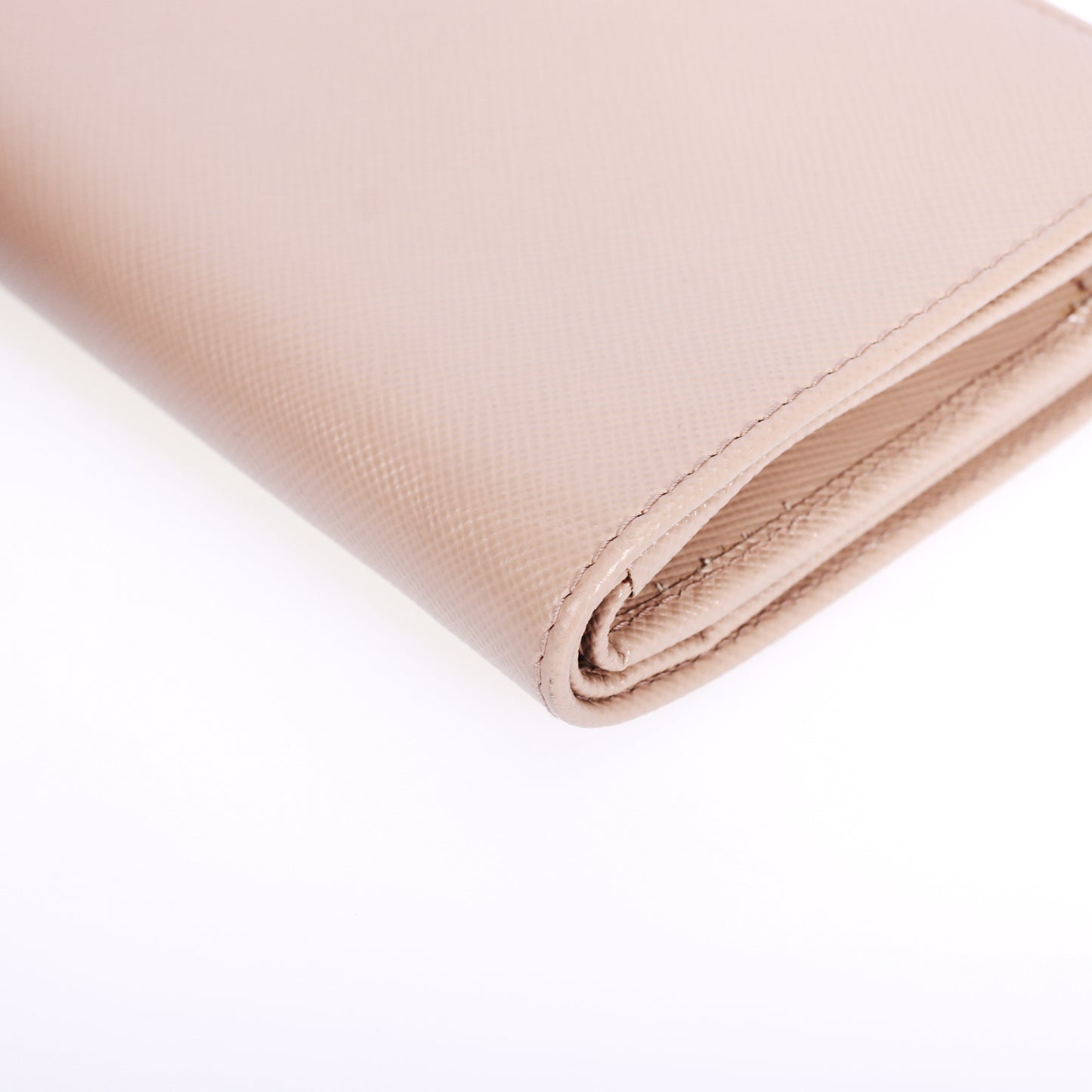 Pre-Owned Prada Pink Calfskin Wallet 61098174