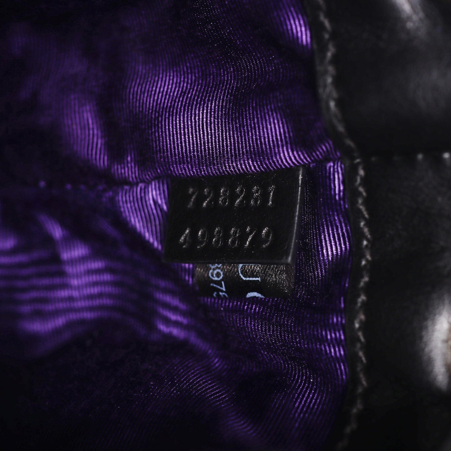 Pre-Owned Gucci Black  Matelassé  Calfskin  Crossbody Bag 61843833