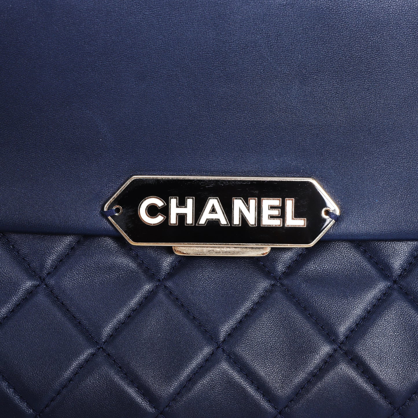 Pre-Owned Chanel Flap Navy Lambskin Shoulder Bag 64951453 L