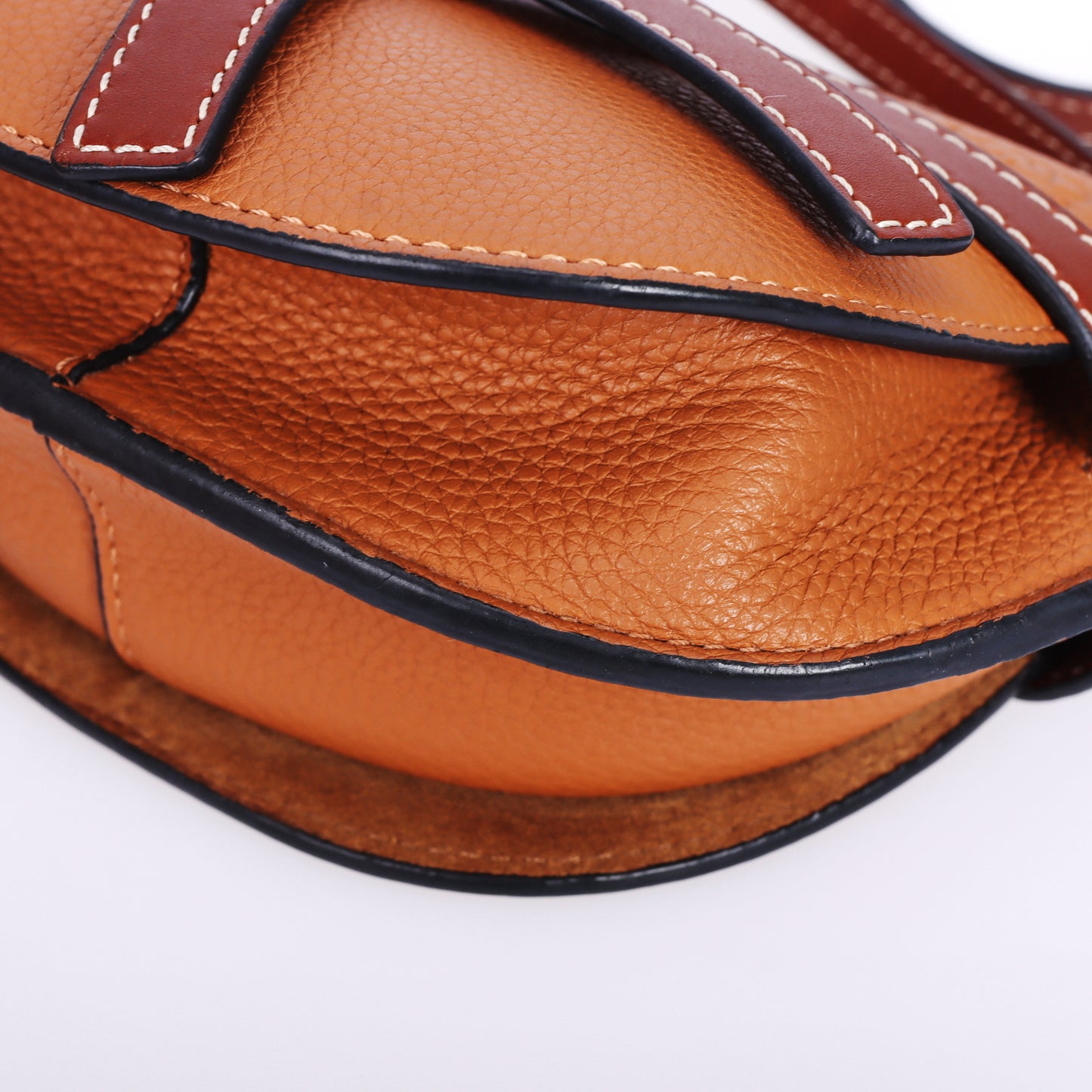 Pre-Owned Loewe Gate Tan Calfskin Crossbody Bag 65546791