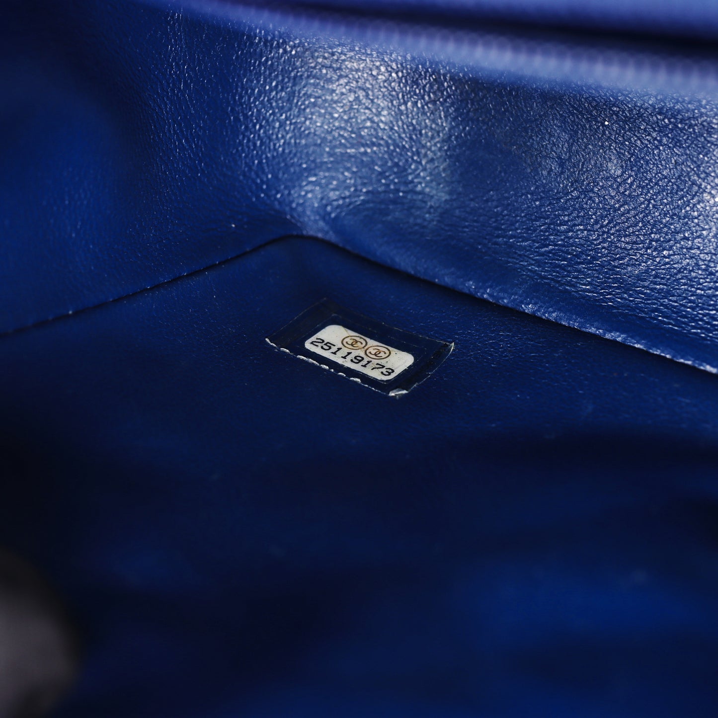 Pre-Owned Chanel Classic Flap Mini Blue Calfskin Shoulder Bag 67450330