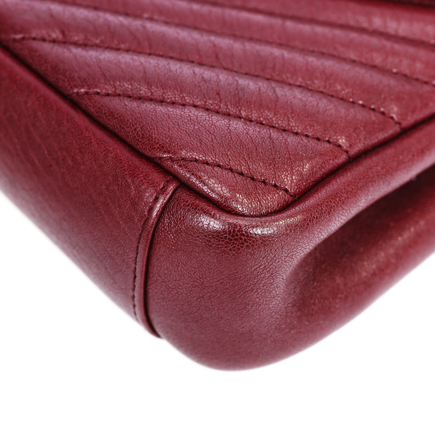 Pre-Owned Saint Laurent Burgundy Chevron Quilted Calfskin 71468058