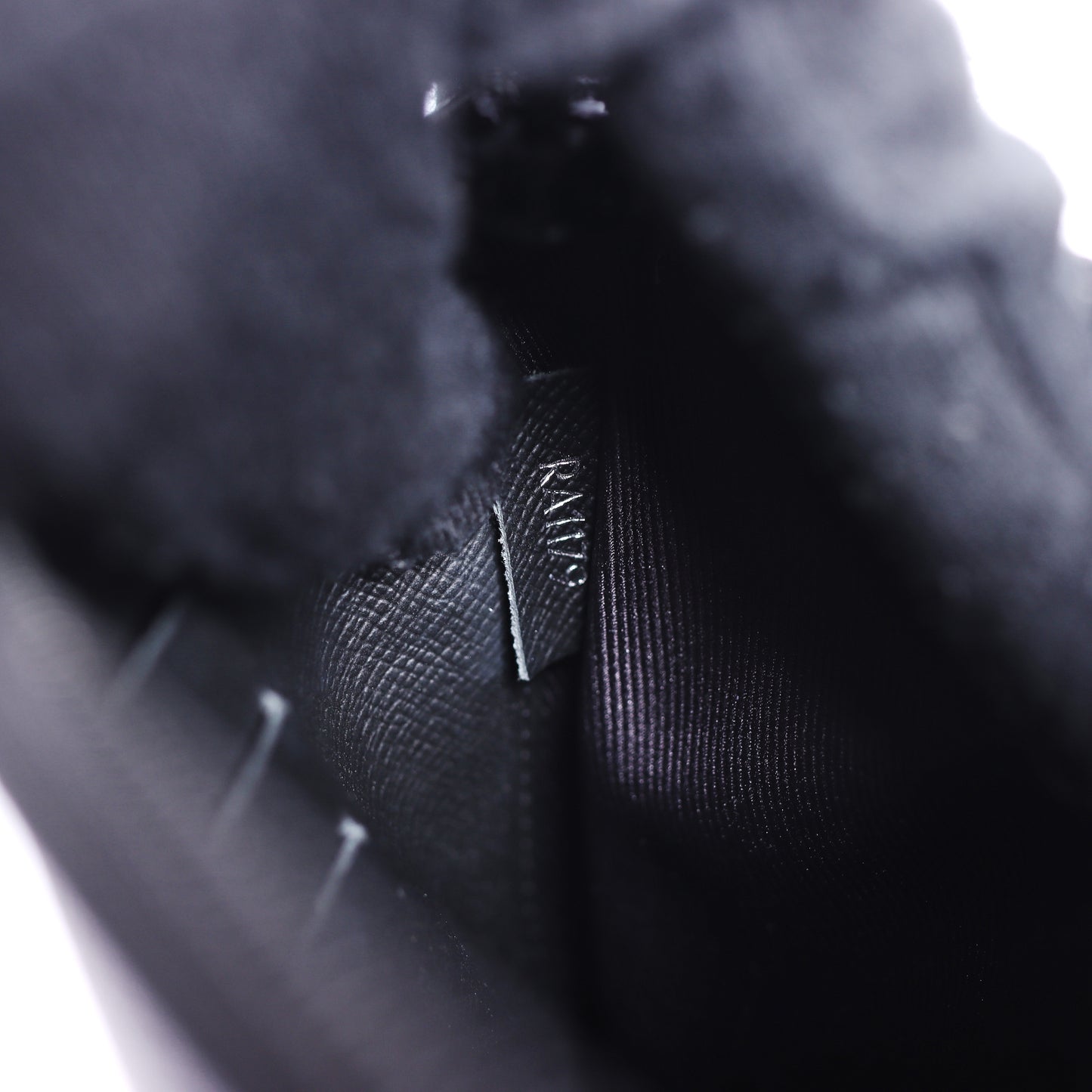 Pre-Owned Louis Vuitton POCHETTE VOYAGE Brown Monogram Coated Canvas Clutch 74695326