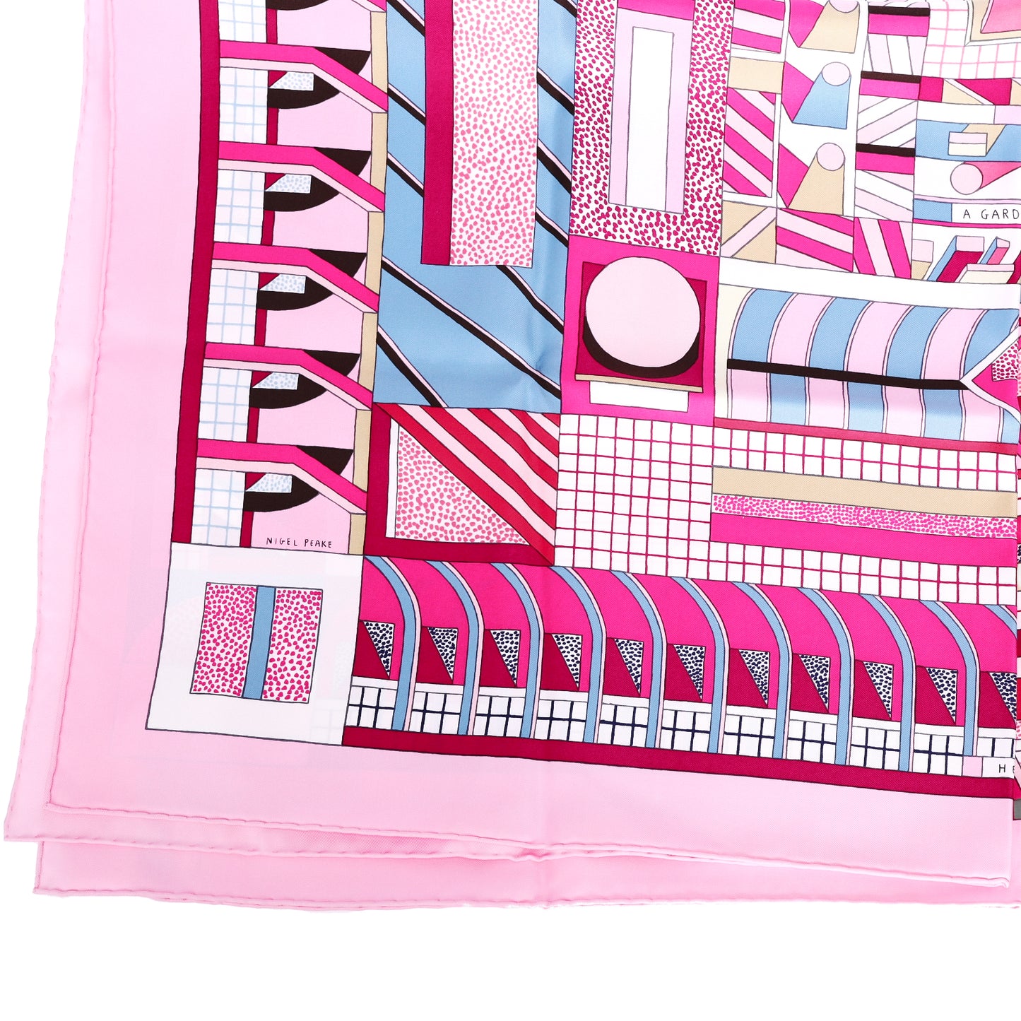 Pre-Owned Hermès Geometric Print Pink Silk Scarf 75210764L