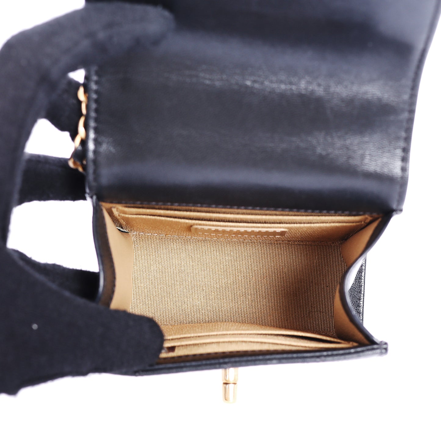 Pre-owned CHANEL Chic Pearls Black Quilted Calfskin Crossbody Bag 75337744 L