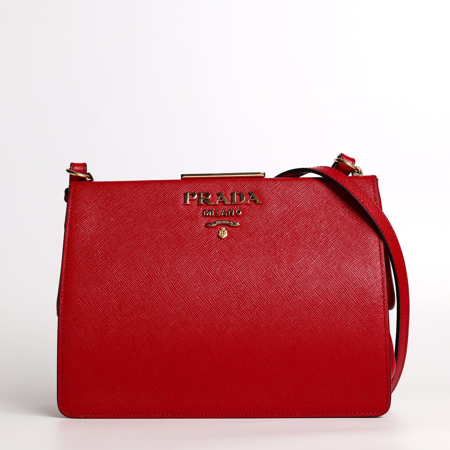 Pre-Owned Prada Red Saffiano Calfskin  Crossbody Bag 77150495