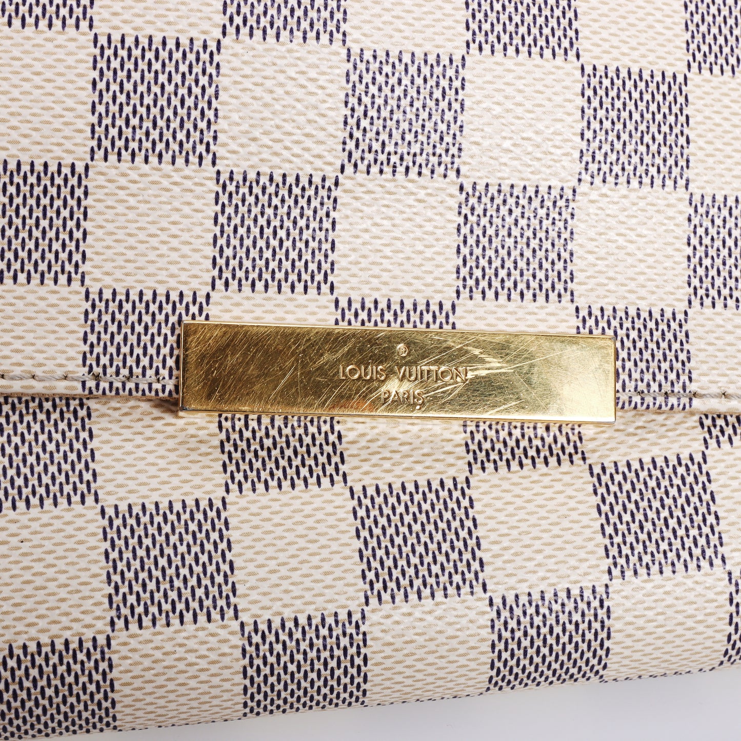 Pre-Owned Louis Vuitton Favorite White Damier Azur Coated Canvas Crossbody Bag 83929893