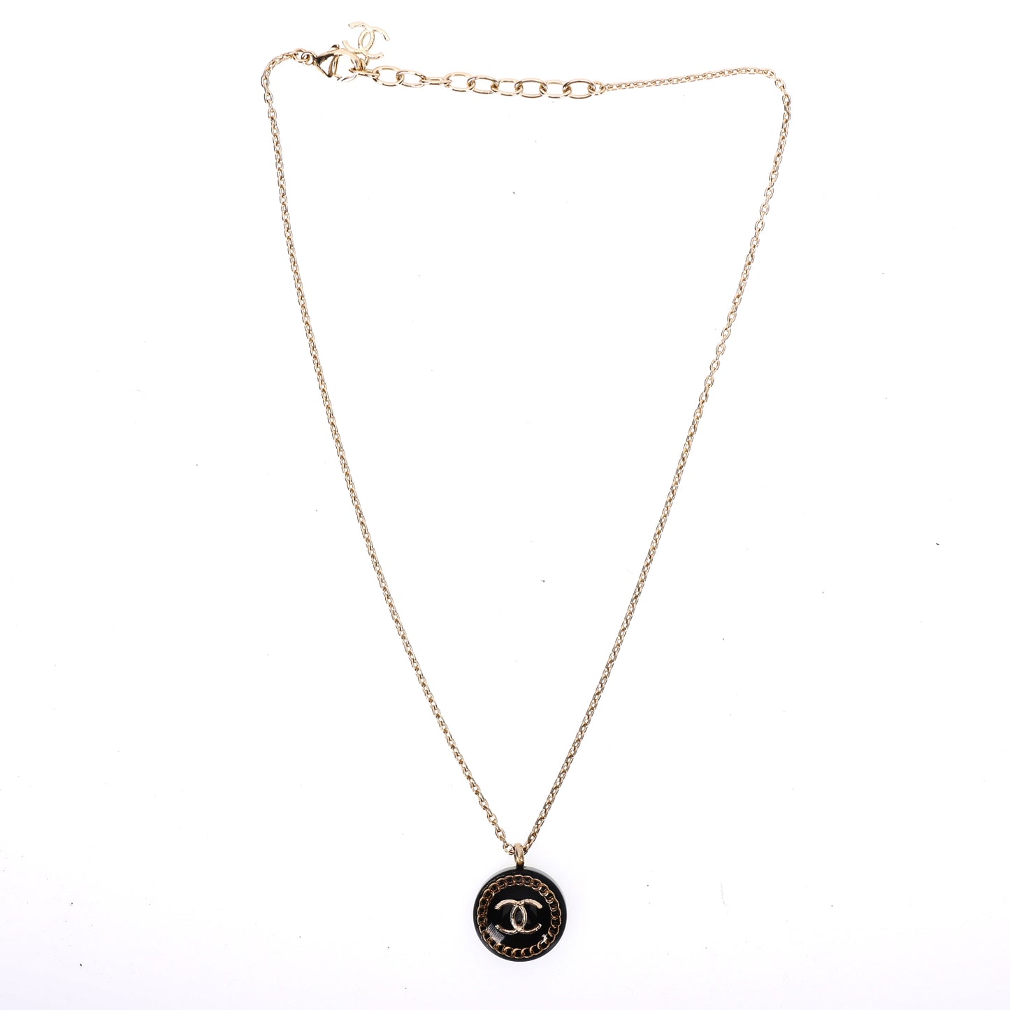 Pre-Owned Chanel Round Black Gold-Tone Metal Pendant Necklace 84378542 c