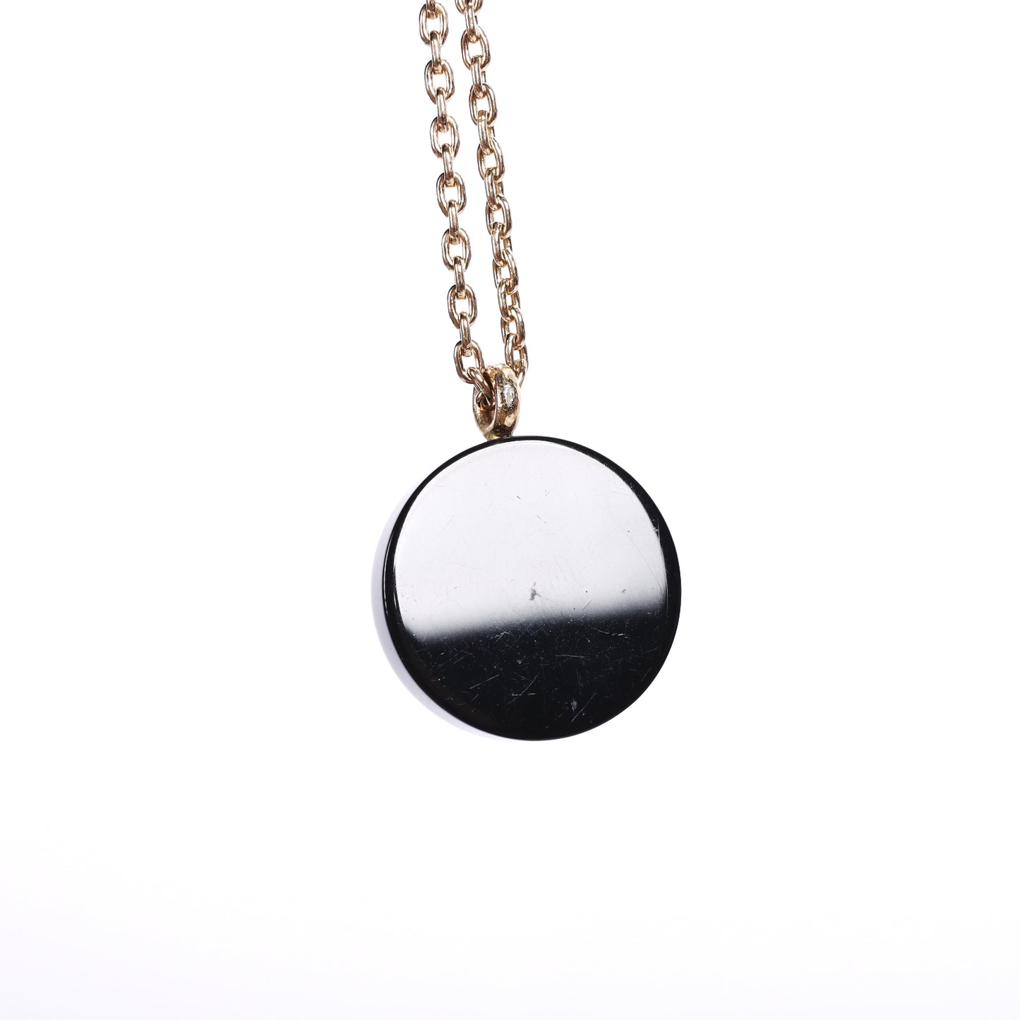 Pre-Owned Chanel Round Black Gold-Tone Metal Pendant Necklace 84378542 c