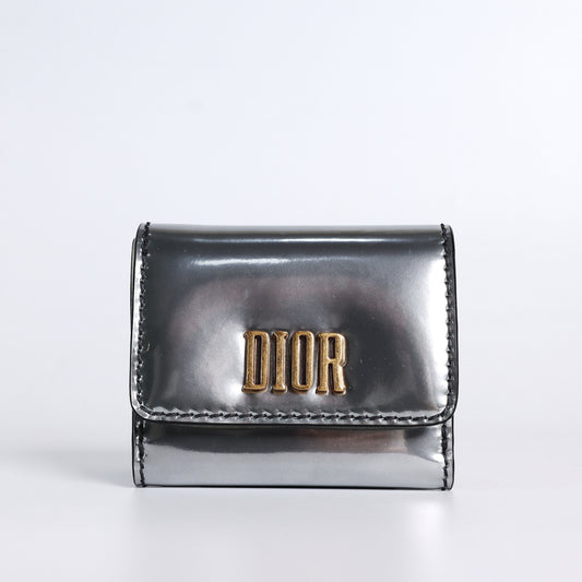 Pre-Owned Dior 30 Montaigne Compact Silver Calfskin Small Leather Goods 86175609