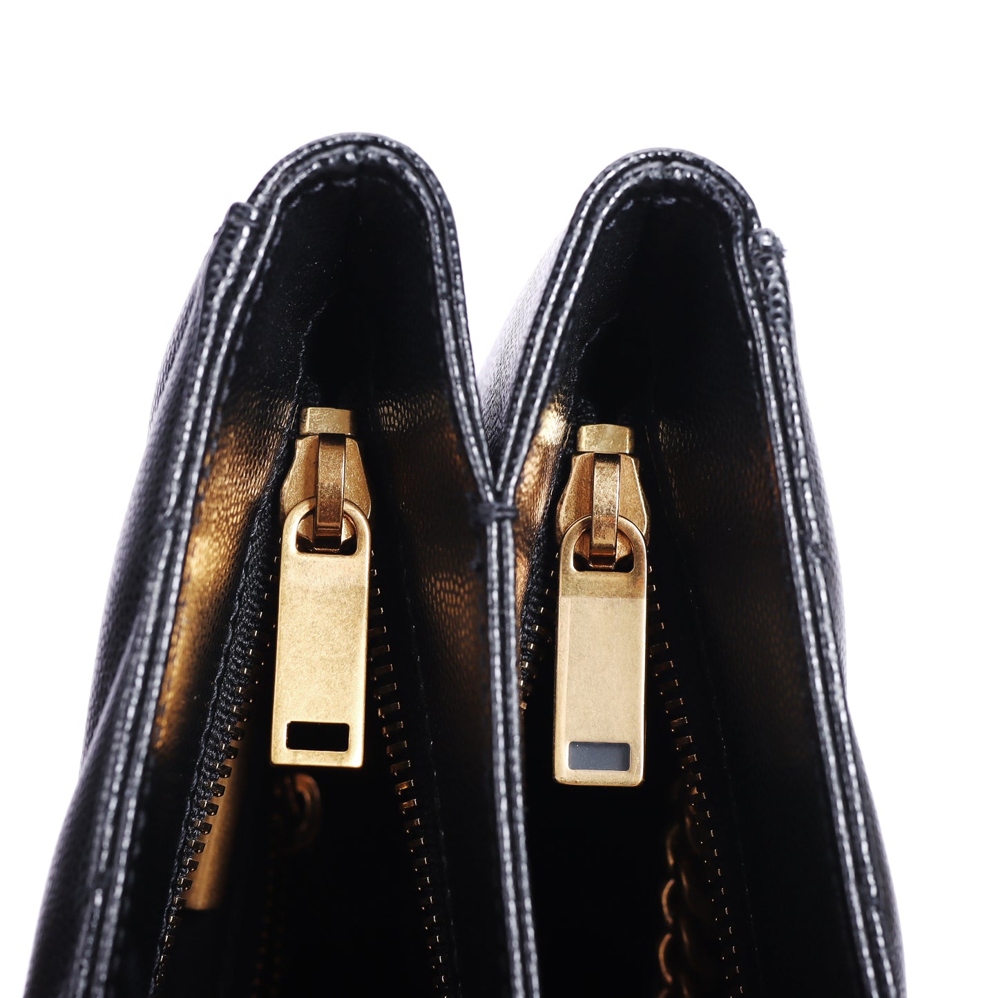 Pre-Owned Saint Laurent Tribeca Black Calfskin Shoulder Bag 86341651