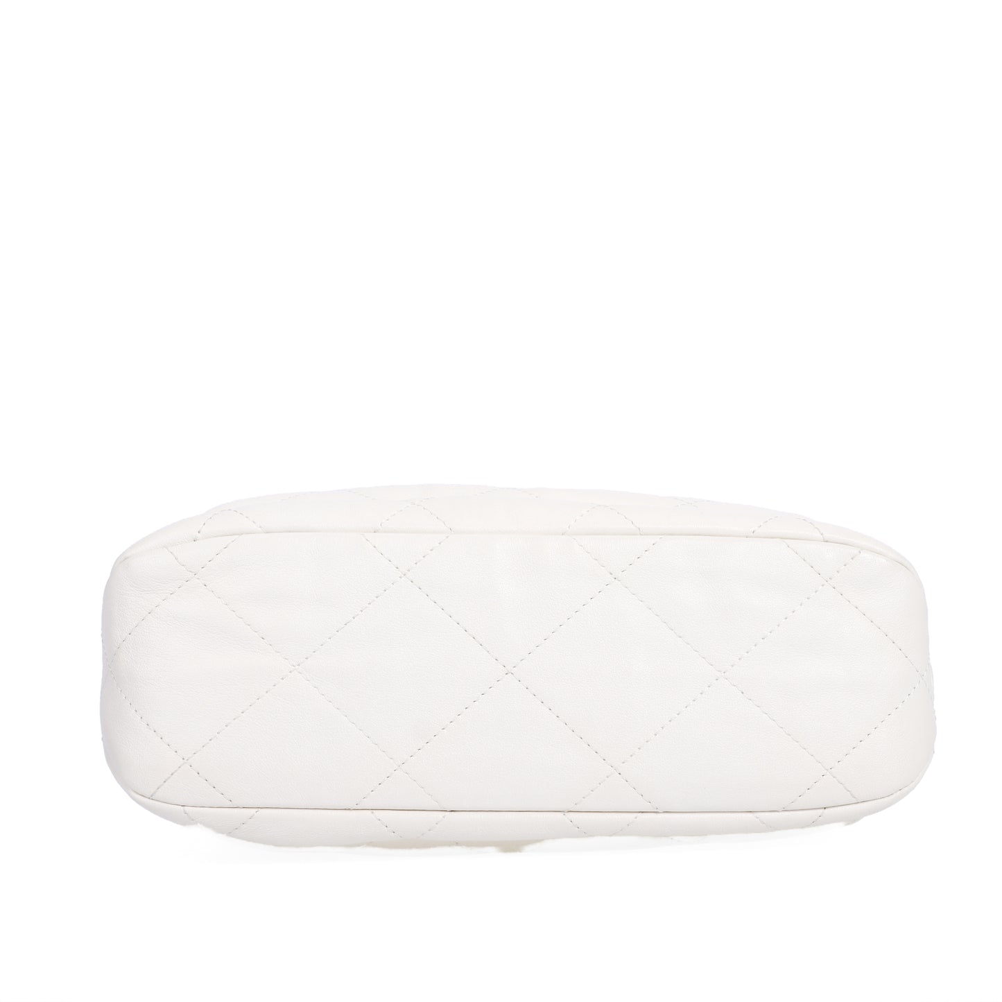 Pre-Owned Chanel White Calfskin Shoulder Bag 86581259