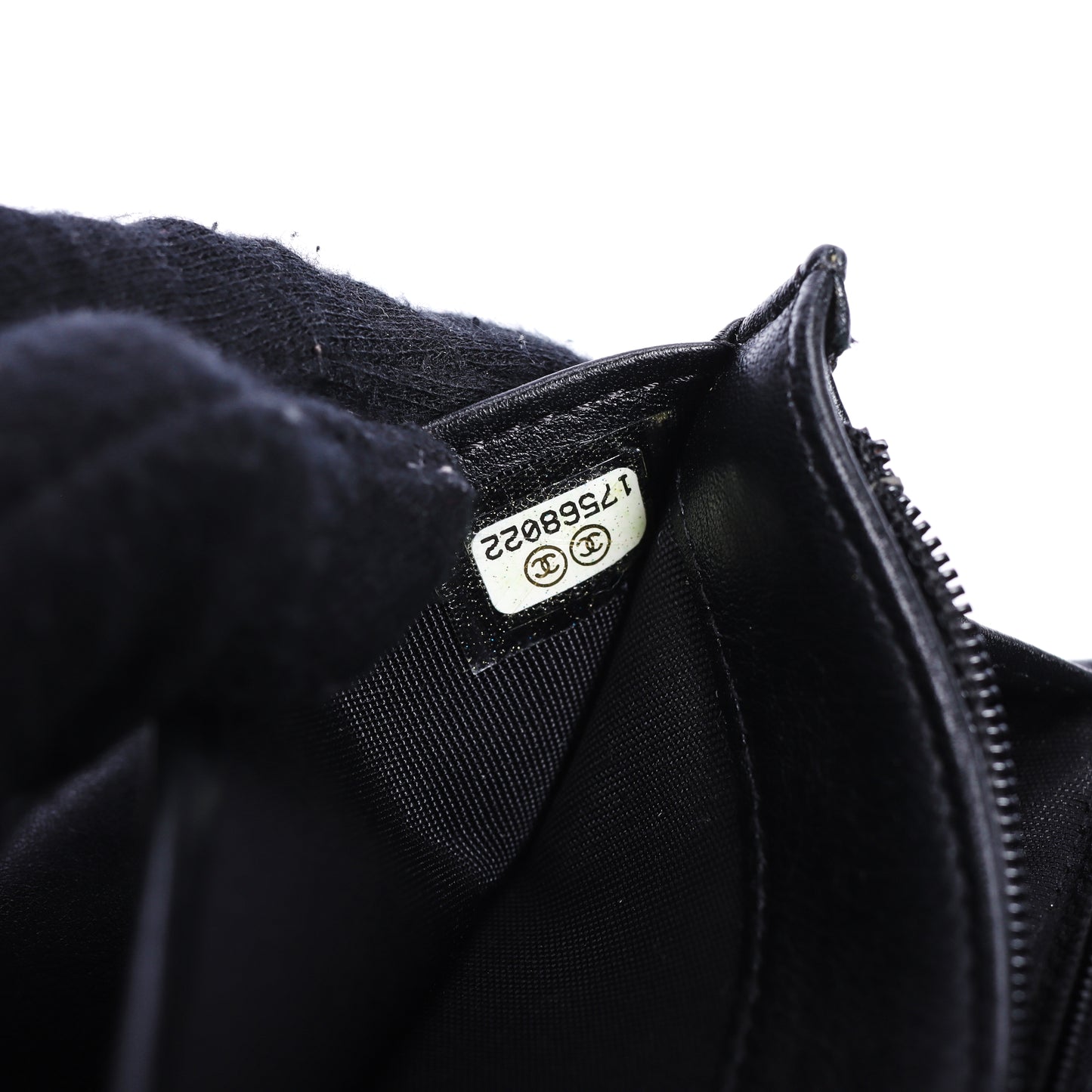 Pre-Owned Chanel CC Black Patent Leather Wallet 88232339 L