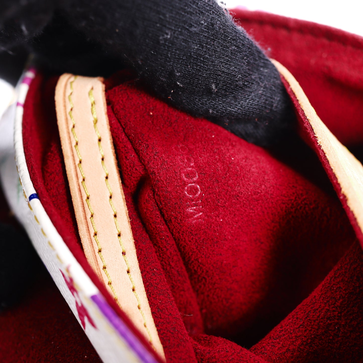 Pre-Owned Louis Vuitton Marilyn White Murakami Coated Canvas Top Handle Bag 88253274