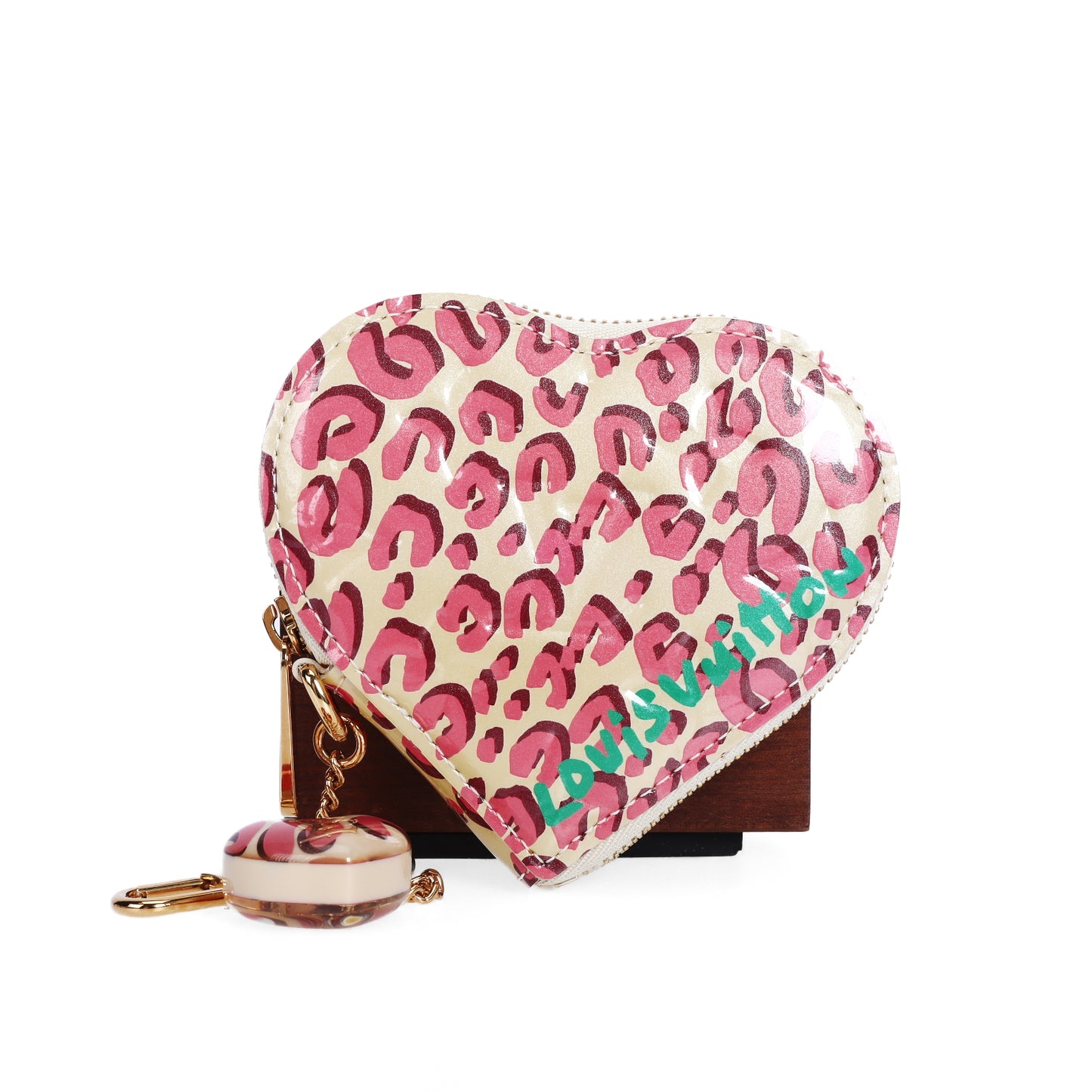 Pre-Owned Louis Vuitton Heart Pink Patent Leather Coin Purse 91580396