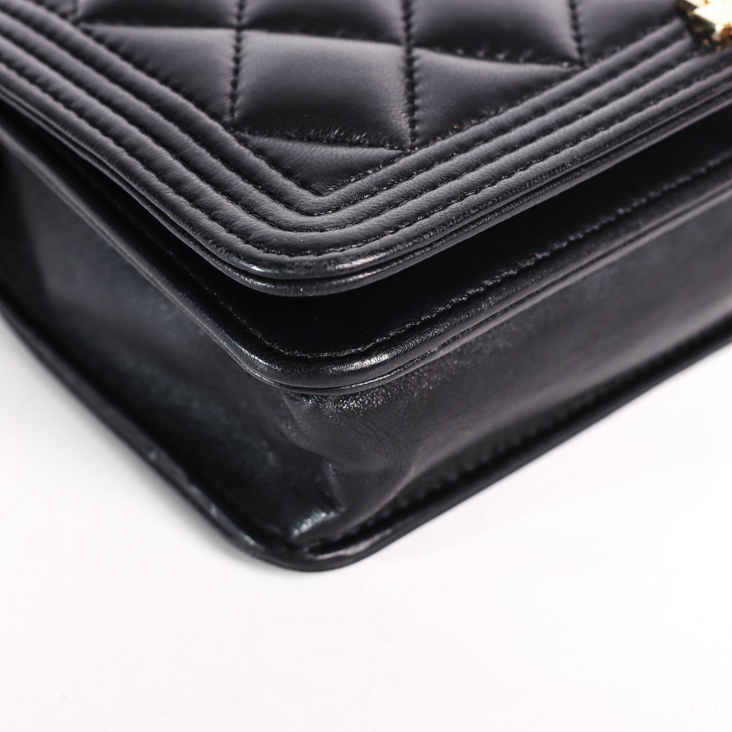 Pre-Owned Chanel Boy Black Lambskin Wallet on Chain 94594327