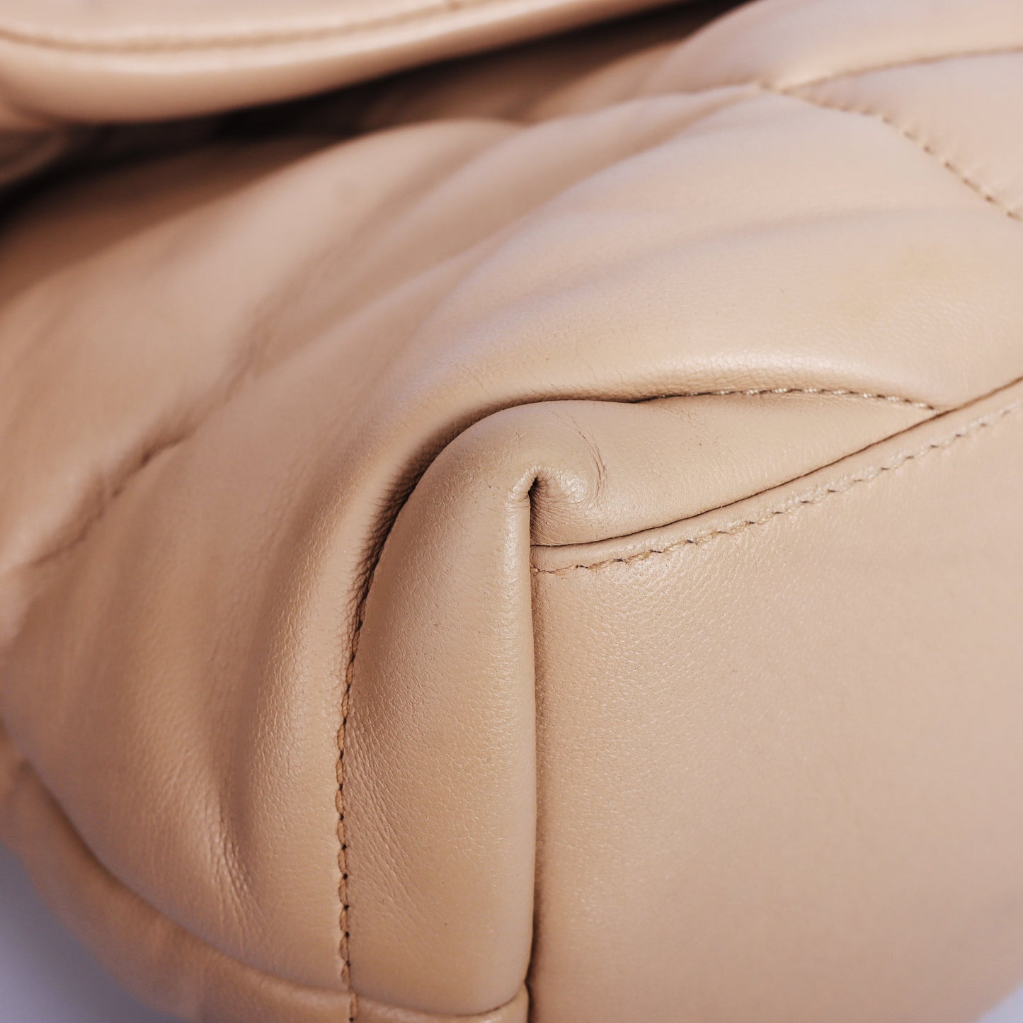 Pre-Owned Saint Laurent Puffer Beige Lambskin Quilted Shoulder Bag 95991625