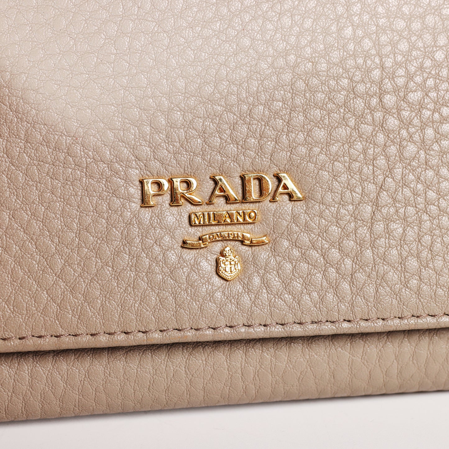 Pre-Owned Prada  Vitello Move Gray Calfskin Leather Wallet On Chain 96174232 L