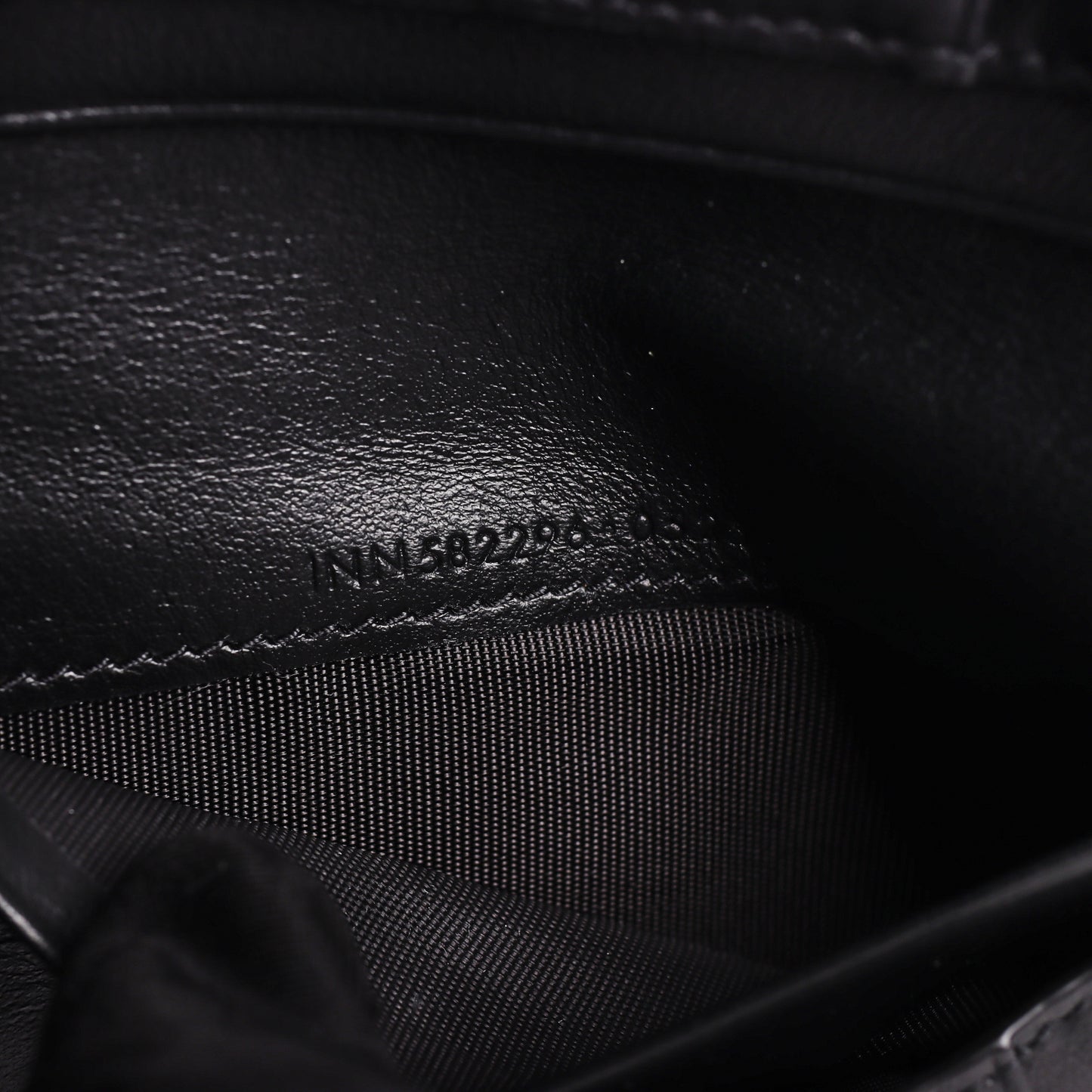 Pre-Owned Saint Laurent Uptown Black Crocodile Embossed Calfskin Compact Wallet 98186803