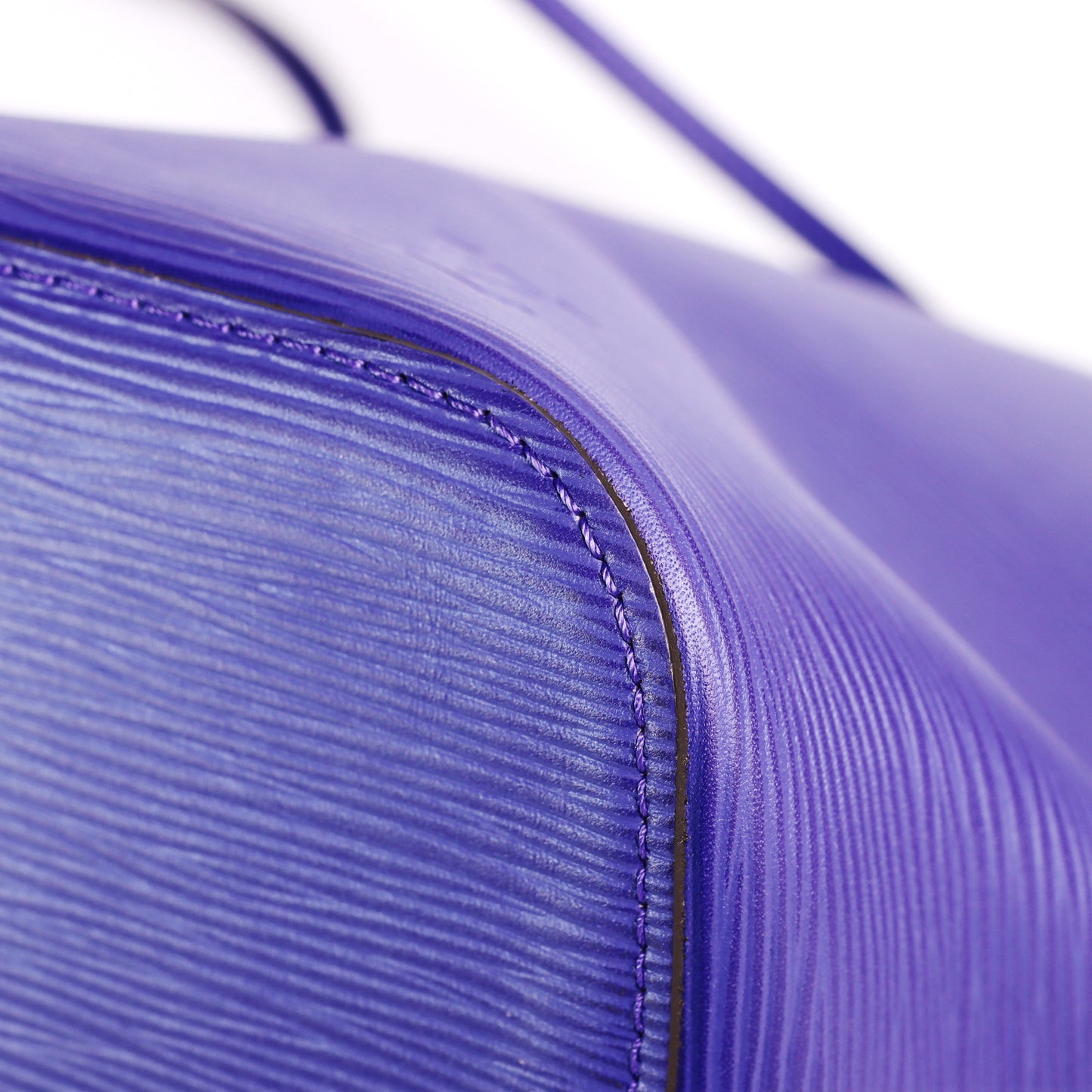 Pre-Owned Louis Vuitton Neverfull MM Purple Epi Calfskin Shoulder Bag 98691371