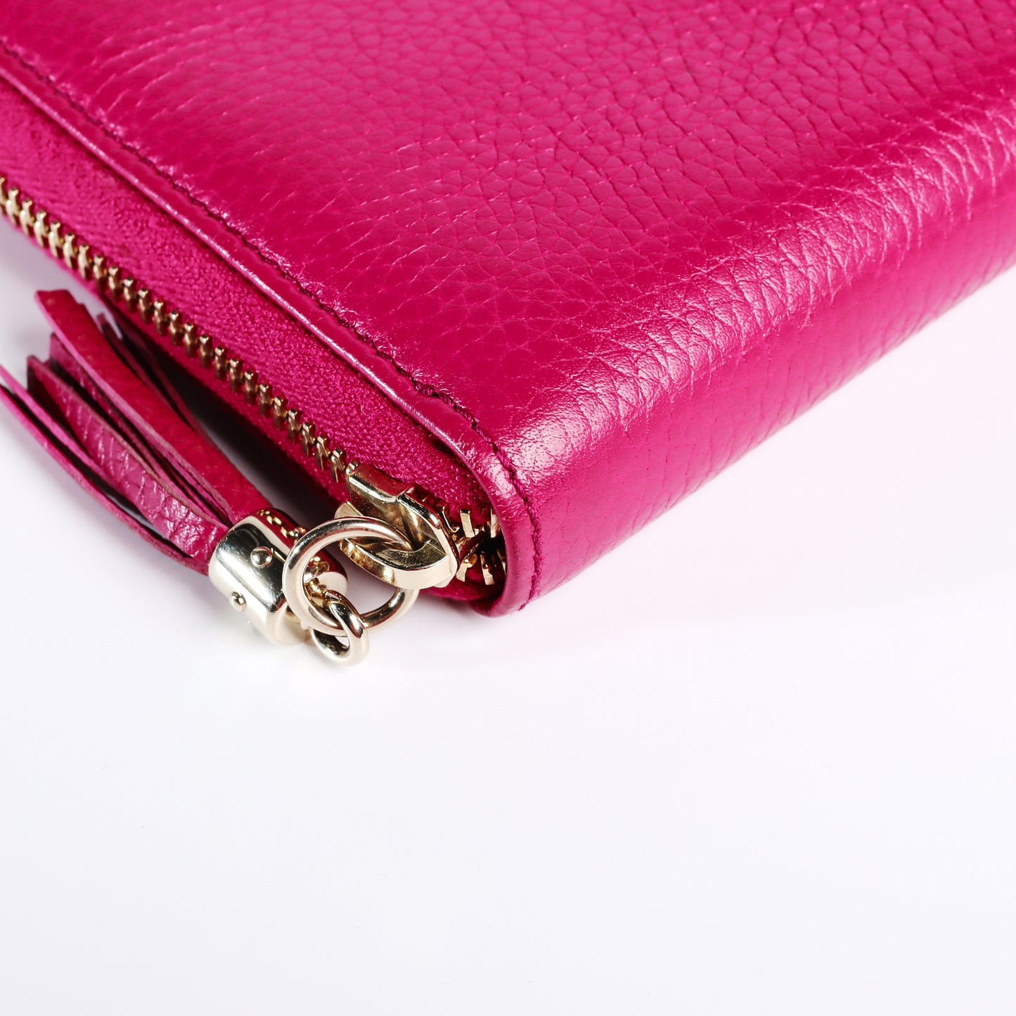 Pre-Owned Gucci Soho Fuchsia calfskin Leather Wallet 99110151