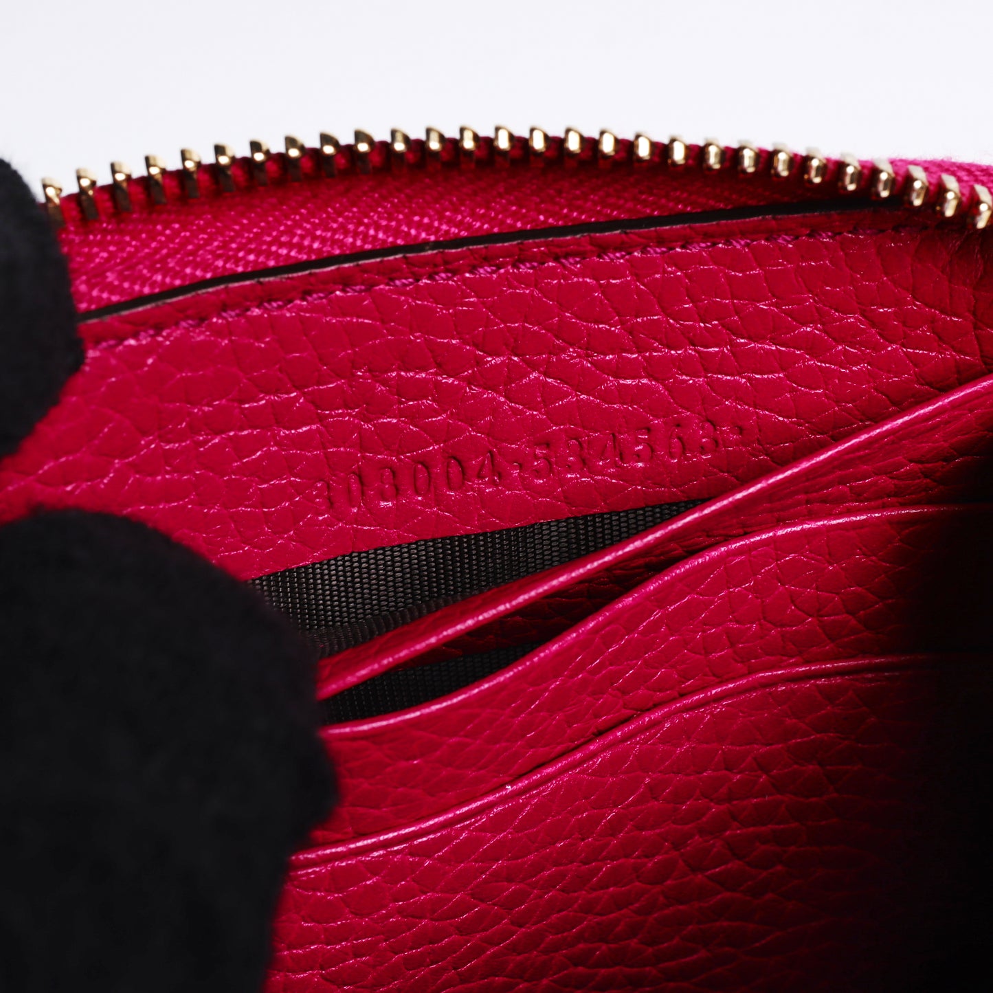 Pre-Owned Gucci Soho Fuchsia calfskin Leather Wallet 99110151