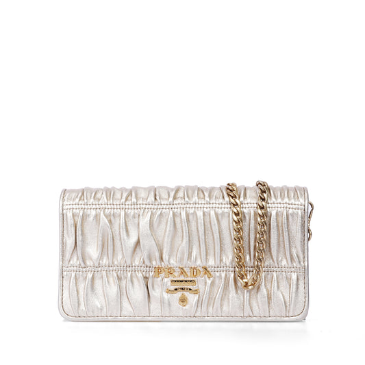 Pre-Owned Prada Gaufre Small Gold Calfskin Wallet 99316959